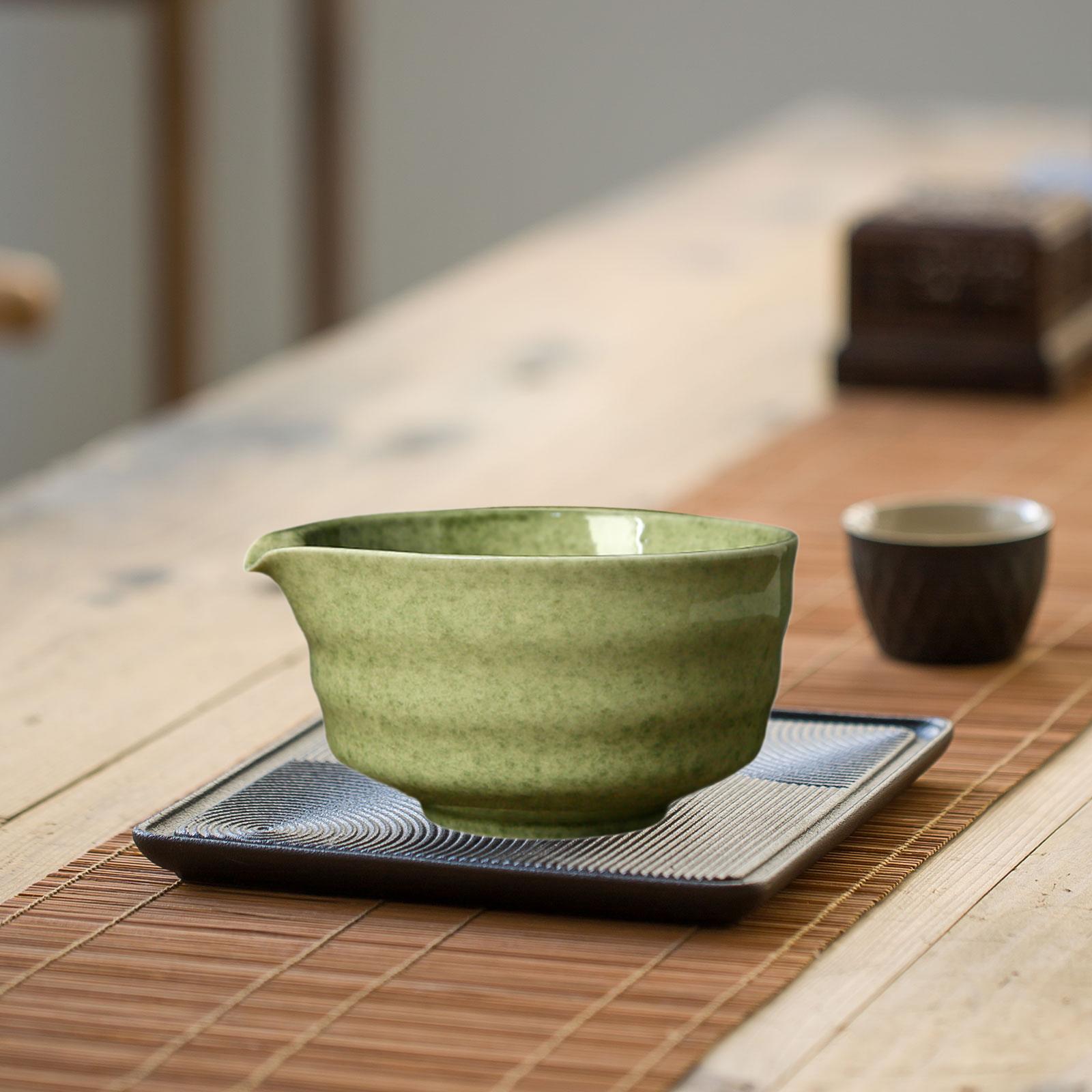 Ceramic Matcha Bowl with Spout - Japanese Tea recension och pris